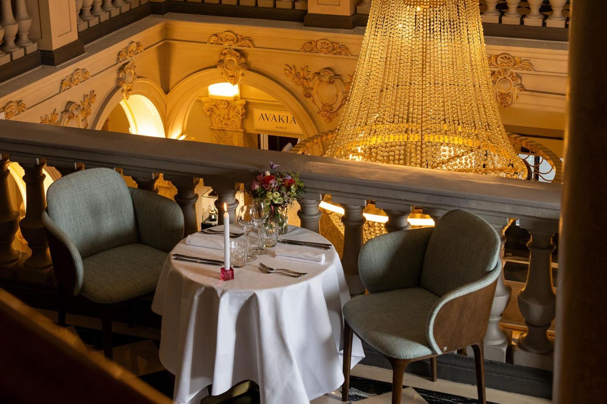 The Ritz-Carlton Hotel De La Paix, Женева Экстерьер фото